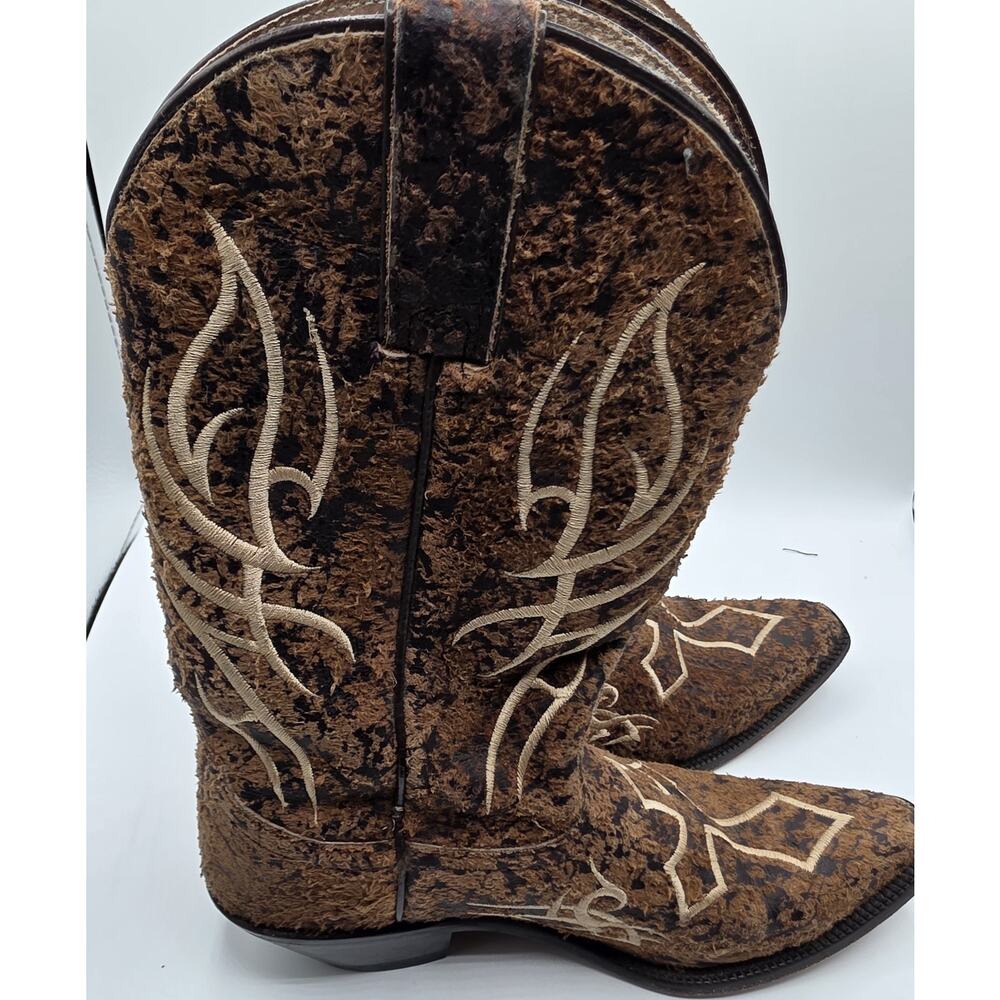 Women's 7.5 B Justin distressed faith cross embroidered cowboy boot flames - Picture 4 of 7